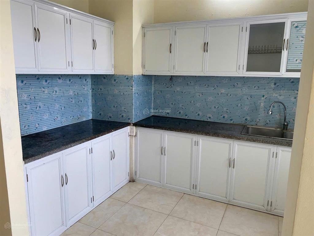 Cho thuê ch 52 lĩnh nam, 115 m, 10 triệu/th, 3 ngủ, 2 wc,căn góc thoáng, tầng trung.