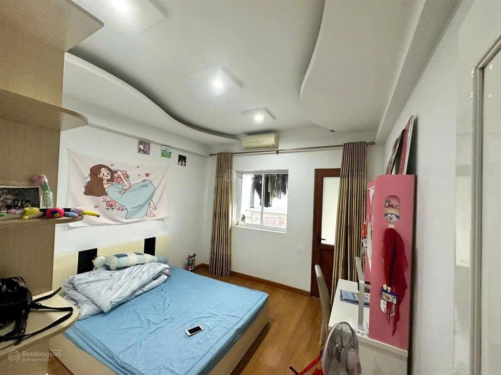 Cho thuê ch 282 lĩnh nam, 105m 10,5 triệu/th, 3 ngủ, 2 wc, full nội thất, căn góc thoáng.