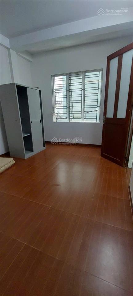 Cho thuê nhà 86 võ thị sáu, 27mx5 tầng, 10 triệu/th, 3 ngủ, ngõ nông nhà thoáng, gần hồ, công viên