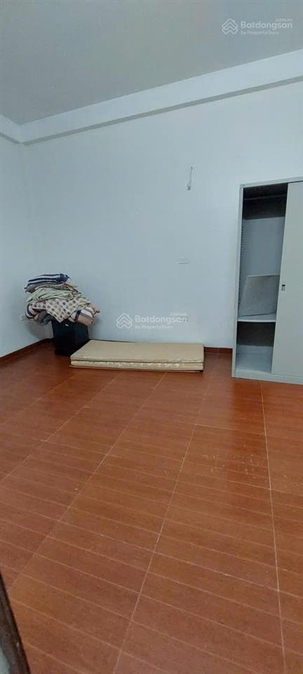 Cho thuê nhà 86 võ thị sáu, 27mx5 tầng, 10 triệu/th, 3 ngủ, ngõ nông nhà thoáng, gần hồ, công viên