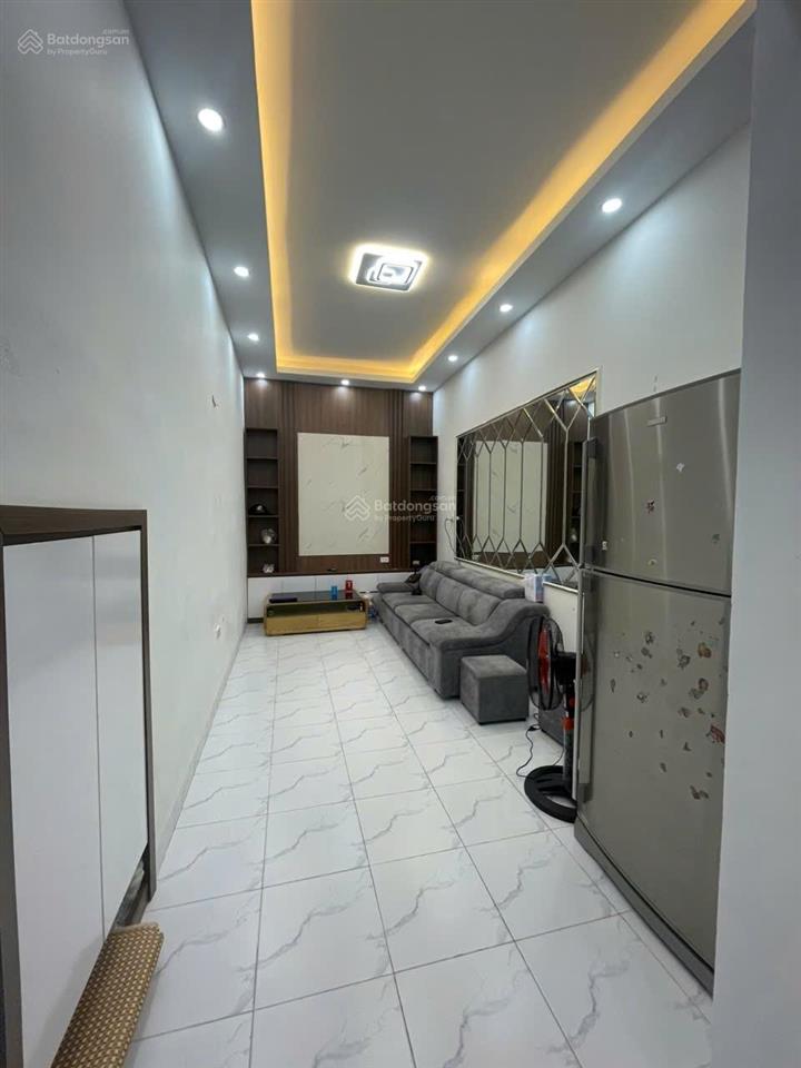 Cho thuê nhà 295 bạch mai, 50m, 12 triệu, 3 ngủ, full nội thất, ngõ to, gần đh bk, chợ mơ