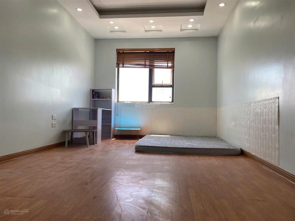 Cho thuê ch đồng phát, hoàng mai, 90m, 12 triệu/th, 3 ngủ, 2 wc, full nội thất, căn góc thoáng.