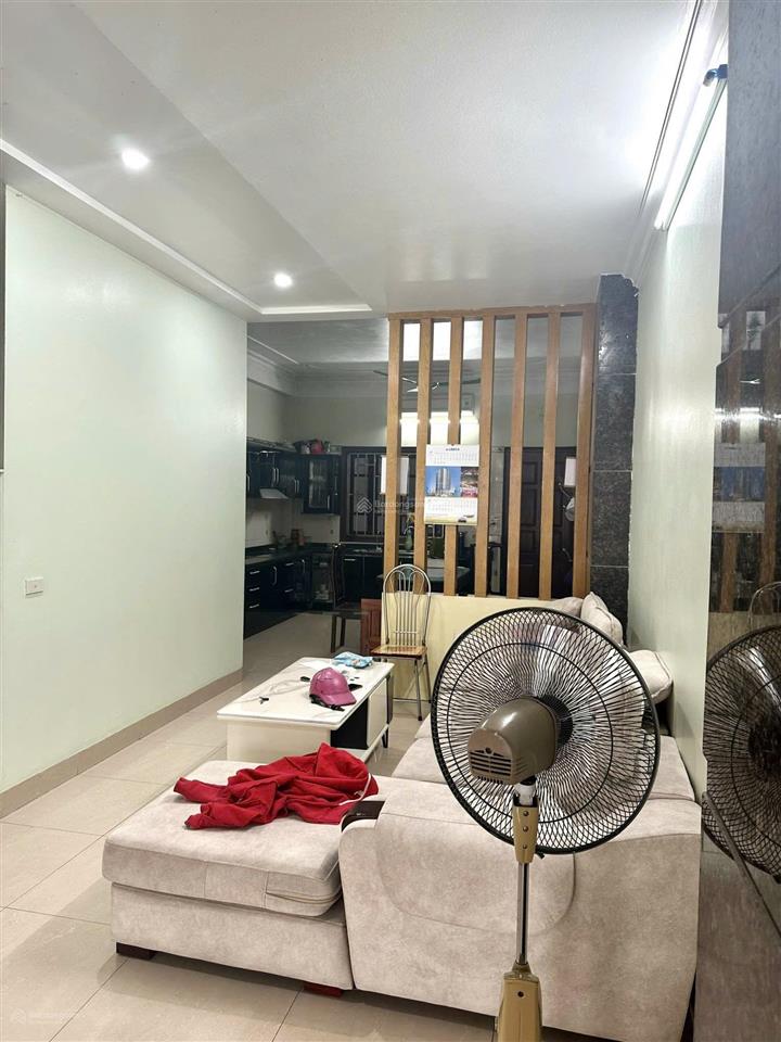 Cho thuê nhà mặt phố cổ linh, 80m x 6 tầng, 21 triệu/th, 6 ngủ, vỉa hè rộng, kinh doanh đỉnh,