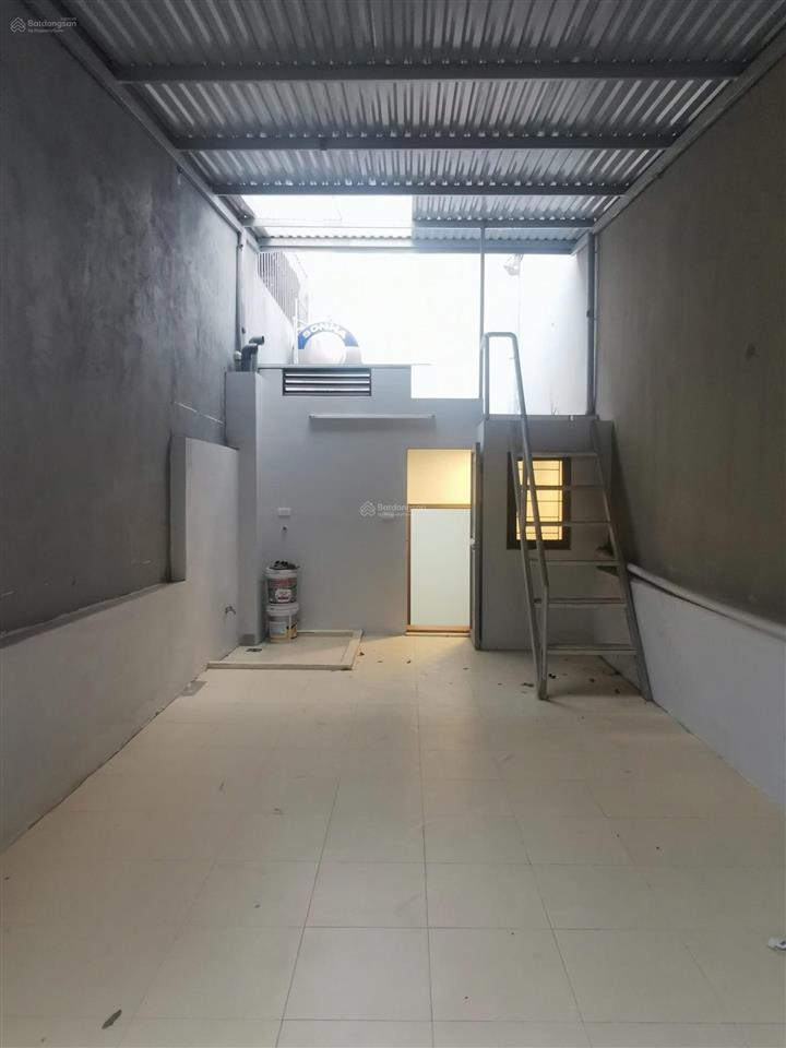 Cho thuê nhà 47 nguyễn đức cảnh, 45m x 3 tầng, 11 triệu, 3 ngủ, full nội thất, nhà ở thoáng.