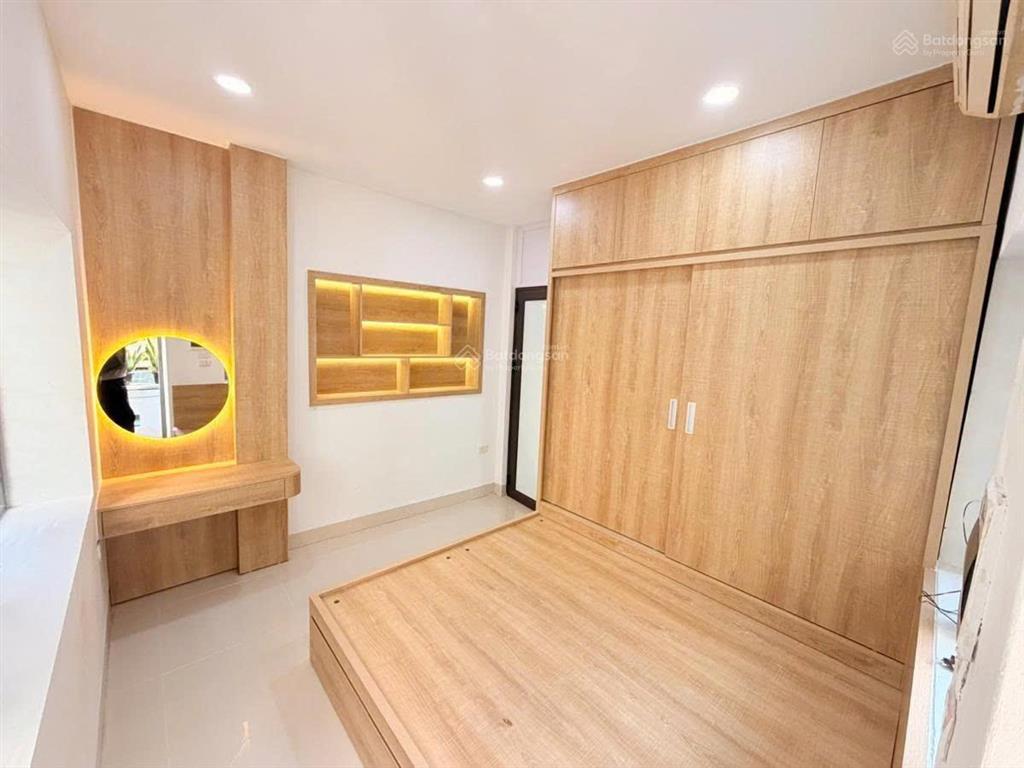 Cho thuê ch 190 lò đúc, 68m, 8,5 triệu/th, 2 ngủ, 1 wc, full đồ mới, nhà thoáng phù hợp gđ trẻ