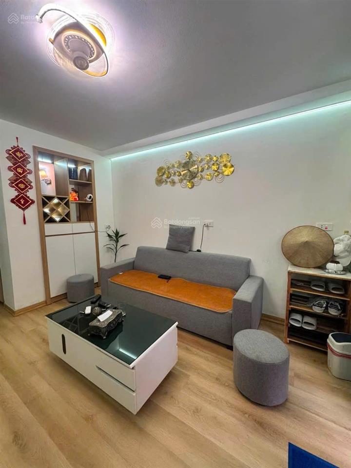 Cho thuê ch tầng 1 quỳnh mai, hbt, 70m², 8 triệu/th, 2 ngủ, full nội thất, thoáng trước sau, ô tô