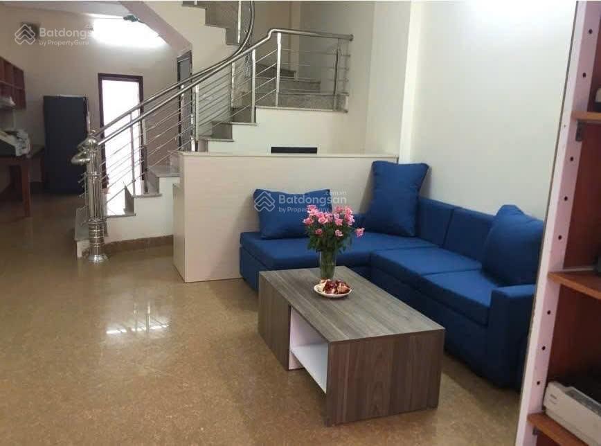 Cho thuê nhà 17 mạc thị bưởi, 65mx4 tầng, 12 triệu, 4 ngủ, 3 wc, đối diện timescity, gần hb green