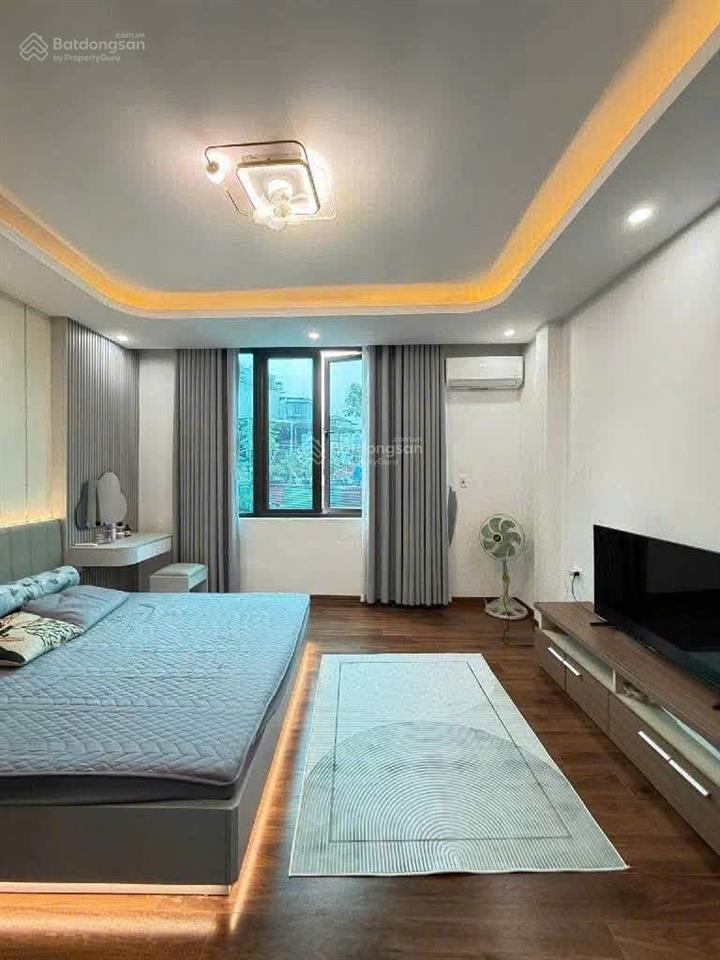 Cho thuê nhà trại cá, trương định, 32mx5 tầng, 11,5 triệu, 3 ngủ, 4 wc, full đồ, nhà đẹp thoáng.