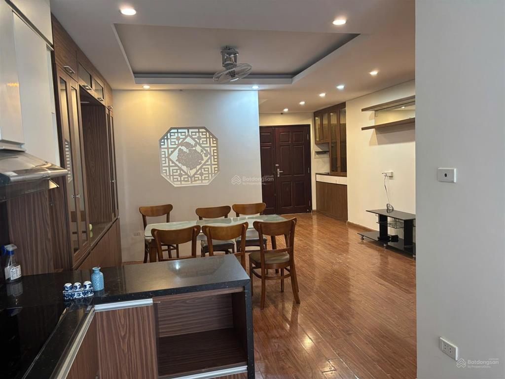 Cho thuê ch 25 tân mai, 120m, 13 triệu/th, 3 ngủ, 2 wc, full đồ, nhà đẹp căn góc thoáng, tầng trung
