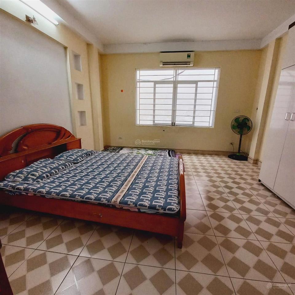 Cho thuê nhà 141 nam dư, 30m2x4 tầng, 8 triệu/th, 2 phòng ngủ, 3 wc, full nội thất