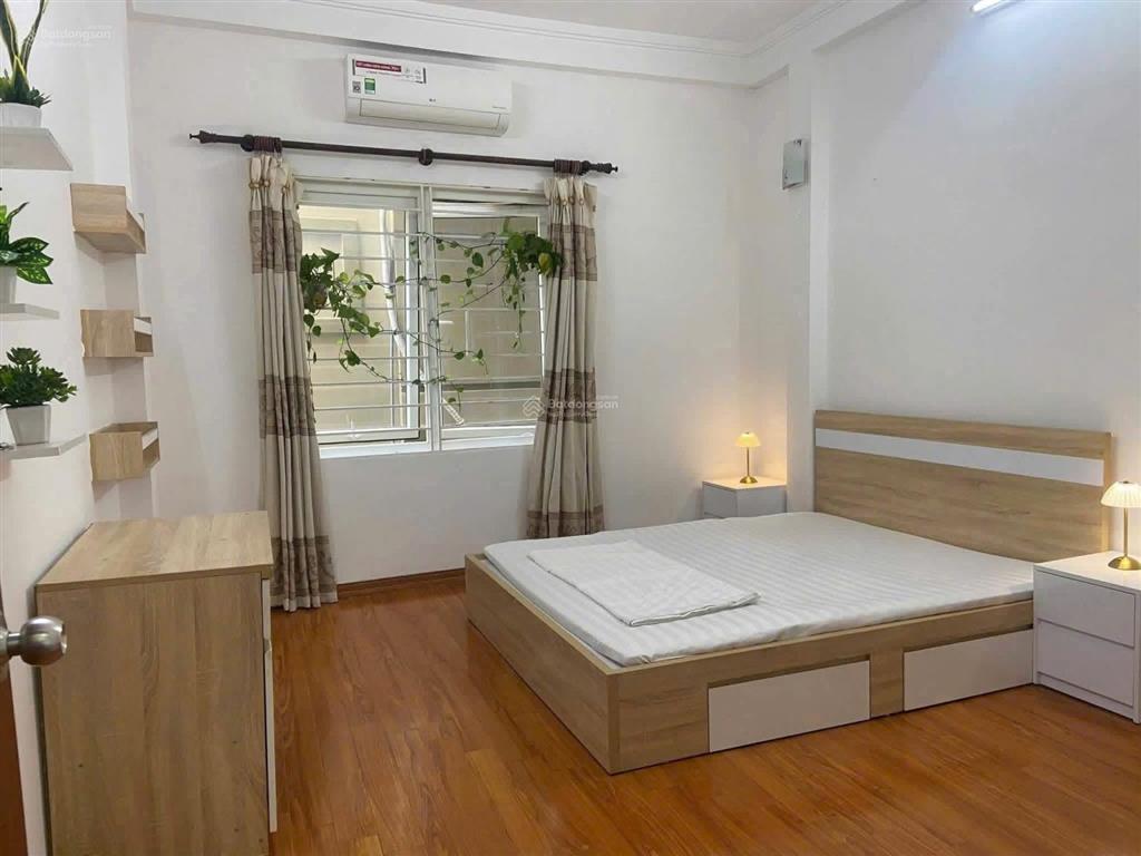 Cho thuê nhà 521 trương định, 35m x 5 tầng, 12 triệu/th, 3 ngủ, 4 wc, full đồ, nhà thoáng đẹp, mới.