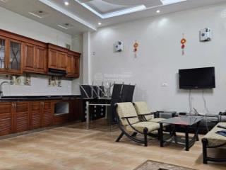 Cho thuê nhà 184 trần khát chân, 40m x 4 tầng, 11 triệu, 3 ngủ, 4 wc, full đồ, gần ô tô