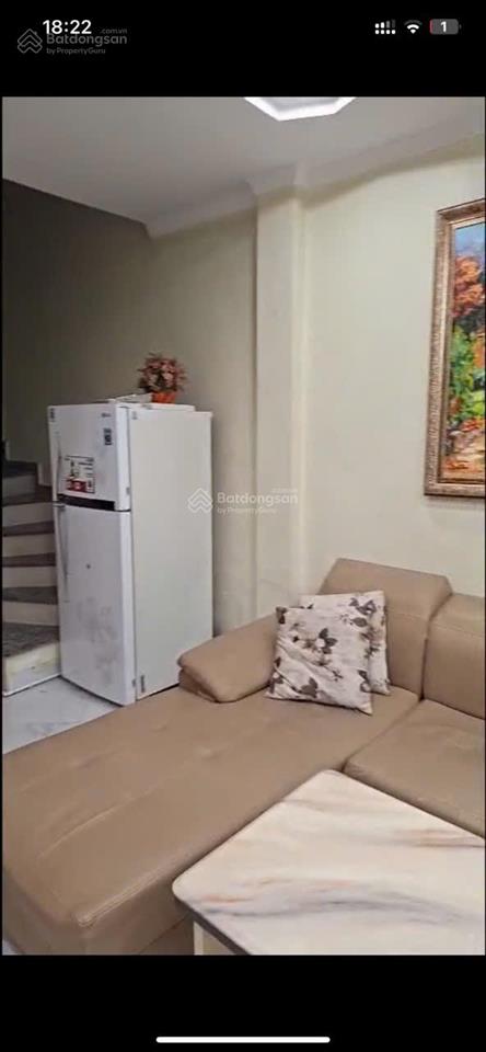 Cho thuê ch đhbk nguyễn hiền, 80m2, 10 triệu, 3 ngủ, full đồ, cạnh sân vận động bách khoa