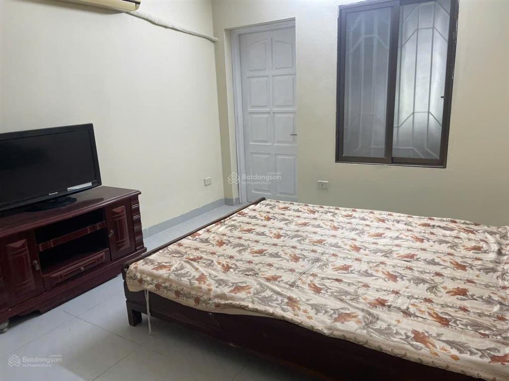 Cho thuê ch đhbk nguyễn hiền, 80m2, 10 triệu, 3 ngủ, full đồ, cạnh sân vận động bách khoa