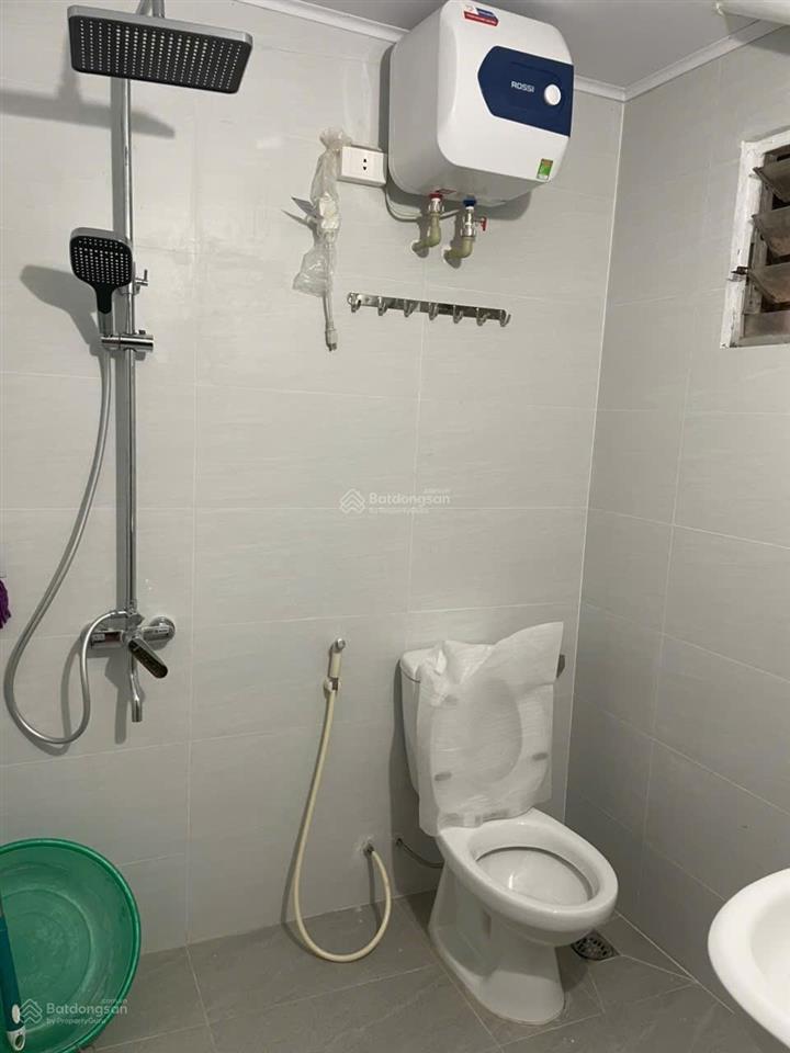 Cho thuê ch đhbk nguyễn hiền, 80m2, 10 triệu, 3 ngủ, full đồ, cạnh sân vận động bách khoa