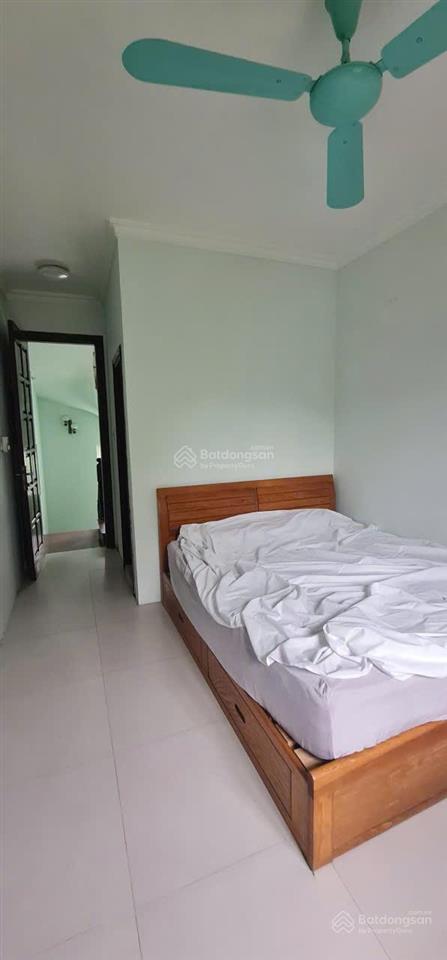 Cho thuê nhà nguyễn huy tự, hbt, 30mx4 tầng, 13 triệu, 3 ngủ, 3 wc, full nội thất, ô tô đỗ cửa