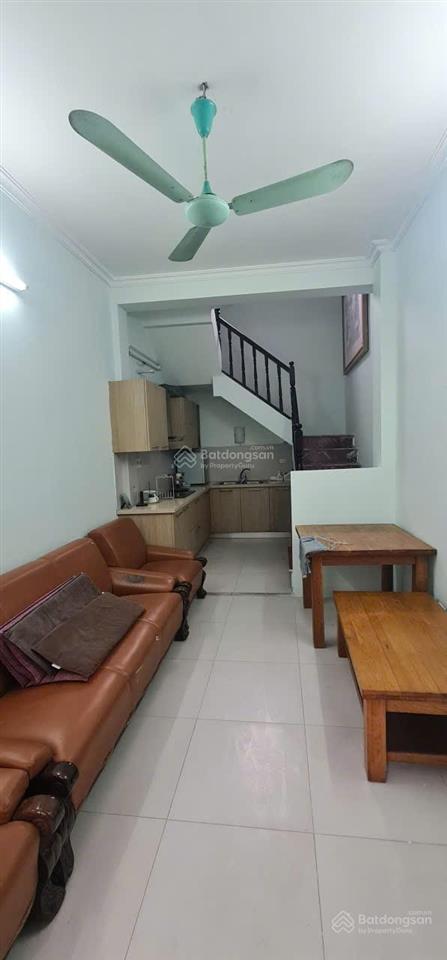 Cho thuê nhà nguyễn huy tự, hbt, 30mx4 tầng, 13 triệu, 3 ngủ, 3 wc, full nội thất, ô tô đỗ cửa