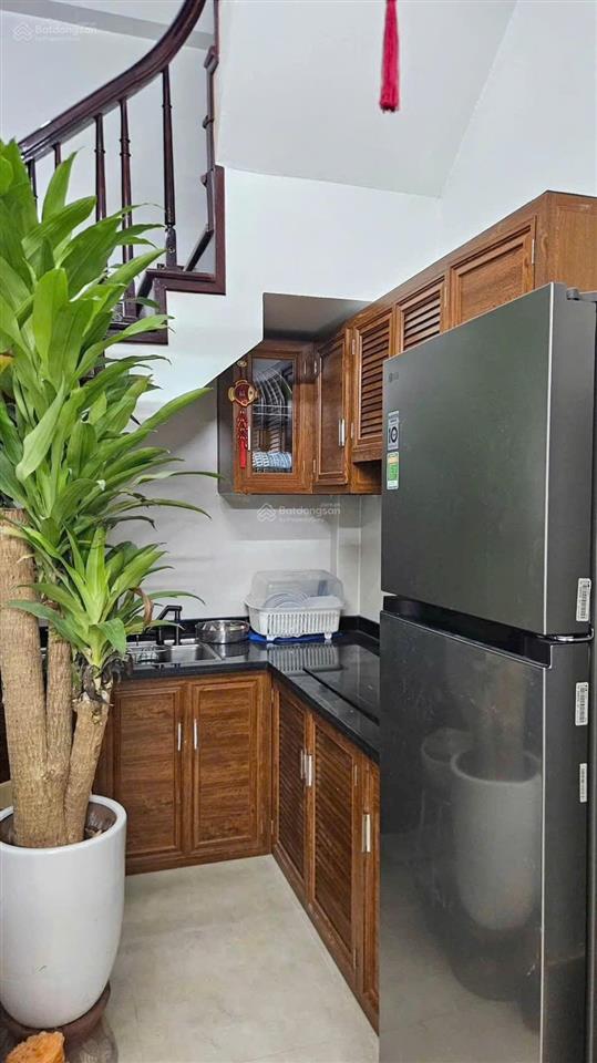 Cho thuê nhà ngõ 203 kim ngưu, 30m²x4 tầng, 11 triệu/th, 2 ngủ, full đồ, gần phố kim ngưu, lò đúc