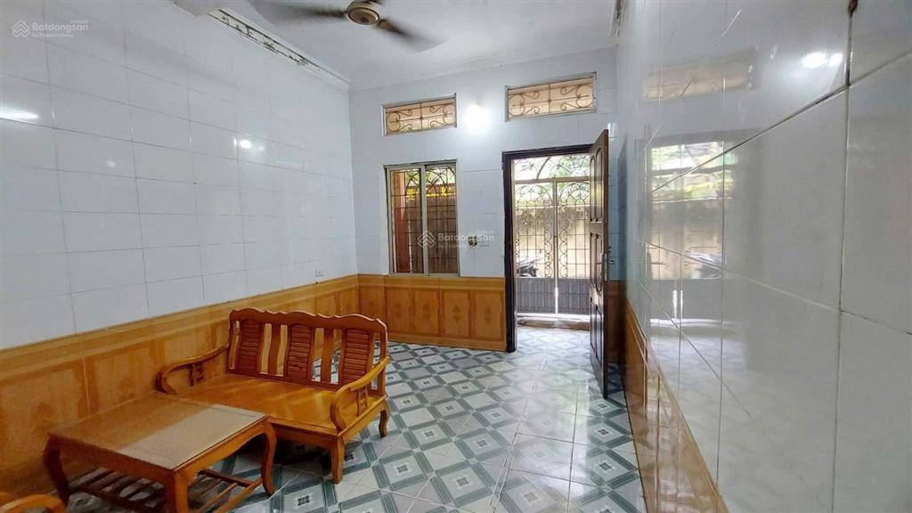 Cho thuê nhà 622 minh khai, 35m2x5 tầng, 9 triệu/th, 3 ngủ, 2 wc, gần times city