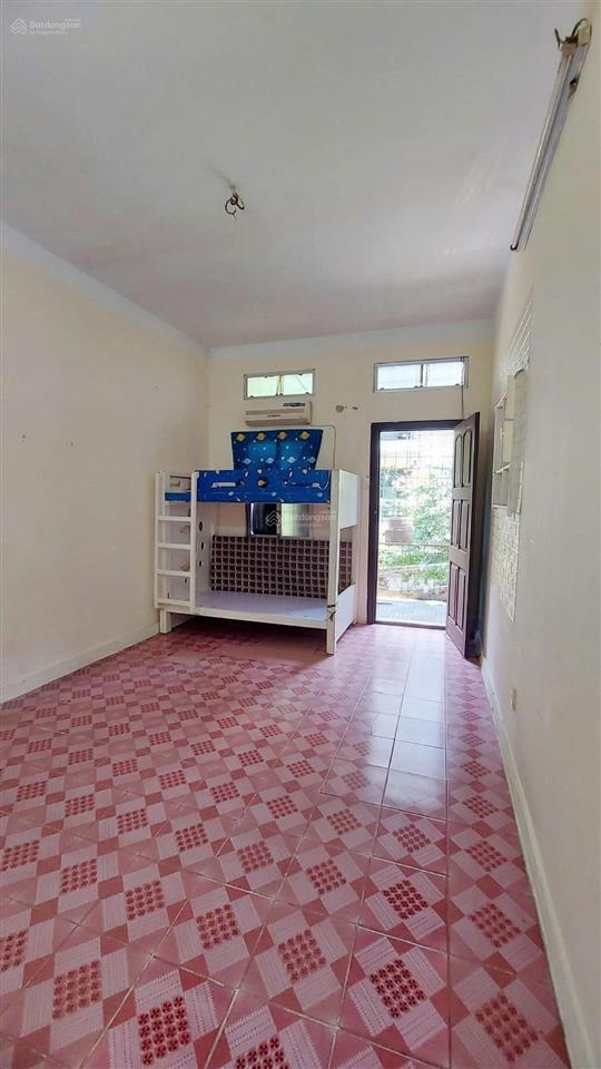 Cho thuê nhà 622 minh khai, 35m2x5 tầng, 9 triệu/th, 3 ngủ, 2 wc, gần times city