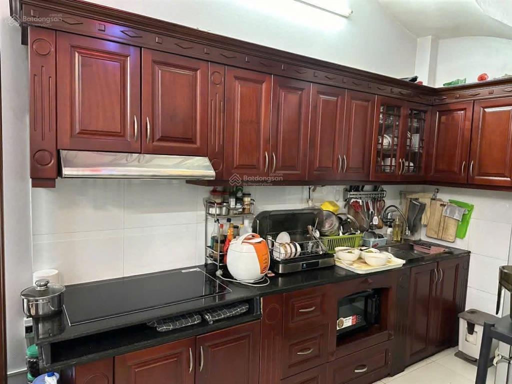 Cho thuê nhà 325 kim ngưu, 32m2 x 5 tầng, 13 triệu, 3 ngủ, 4 wc, full đồ, nhà đẹp, thoáng