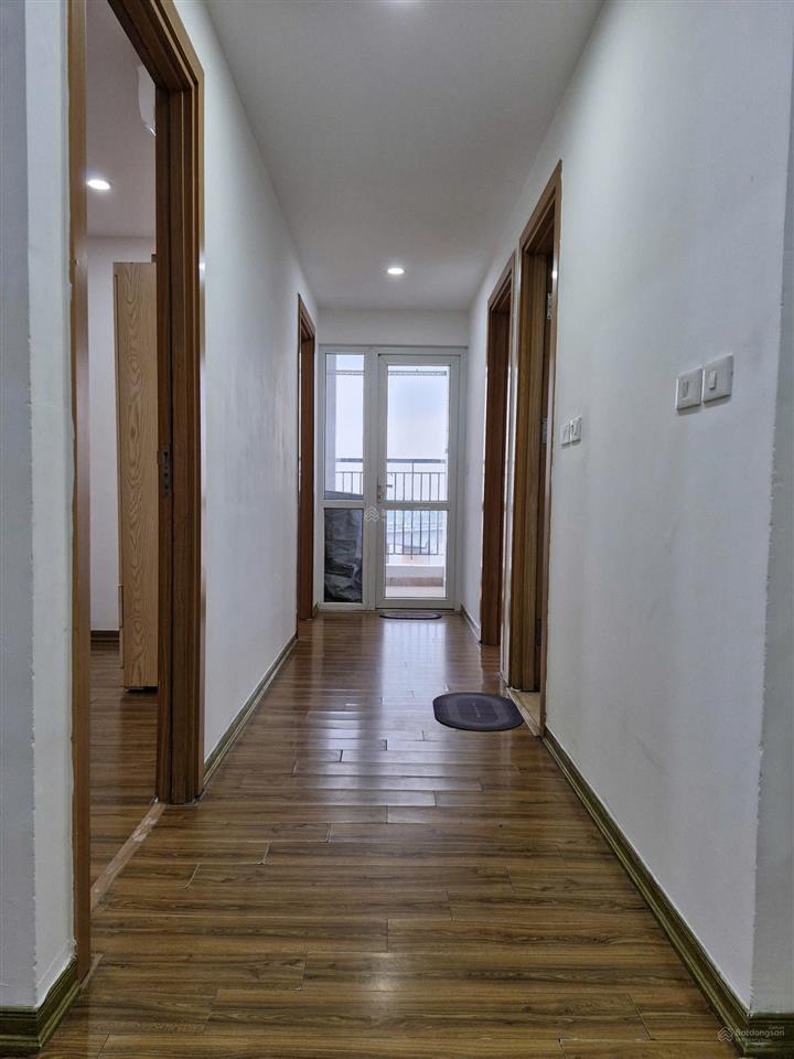 Cho thuê ch udic riverside vĩnh tuy, 95m2 12,5 tr/th, 3 ngủ, 2 wc, full đồ, view sông, gần đhkd&cn