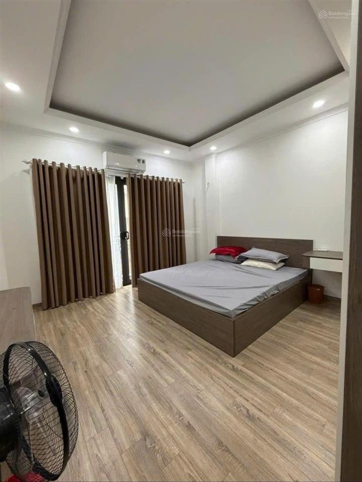 Cho thuê nhà 143 nguyễn chính, 35m2x6 tầng, 16 tr/th, 3pn, 5 wc, full đồ, thang máy, ô tô, kd tốt