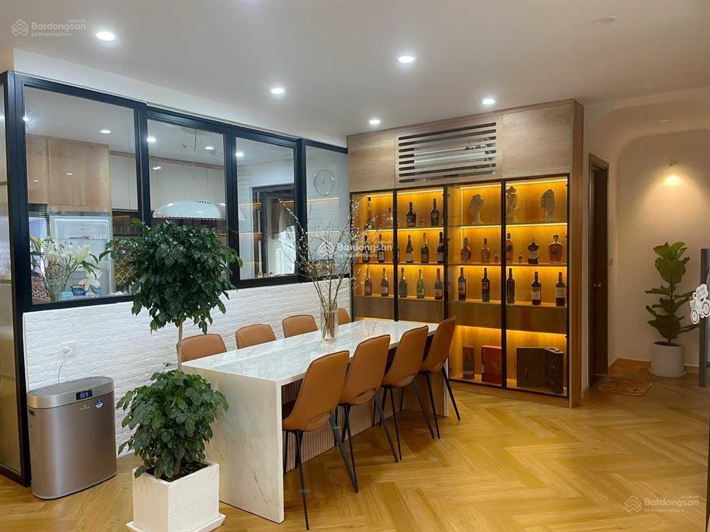 Cần bán căn hộ central plaza, tân bình, sổ hồng, 85m2 2pn2wc=6 ty7 căn cực hiếm.  0934 144 ***