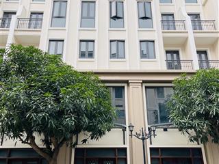 Bán nhanh căn liền kề 60m2  gần chung cư và đường lớn. giá 8,7 tỷ