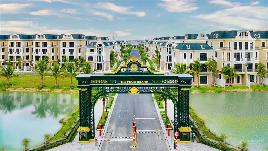 Bán nhanh căn liền kề 63m2, hướng đông nam, sẵn sổ giao dịch ngay