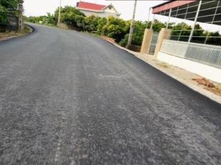 Chính chủ bán lô đất nằm trên trục đường chính, dân cư hiện hữu, tiếp giáp 2 mặt đường, sẵn sổ