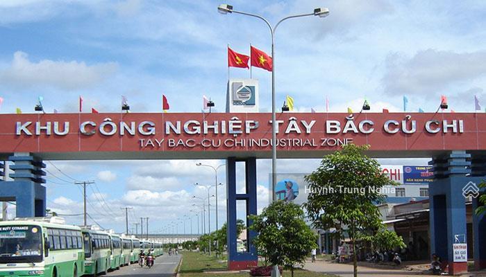 Định cư nước ngoài bán gấp căn nhà cấp 4 giá 980tr đường hương lộ 2, trung lập hạ ngay kcn tây bắc