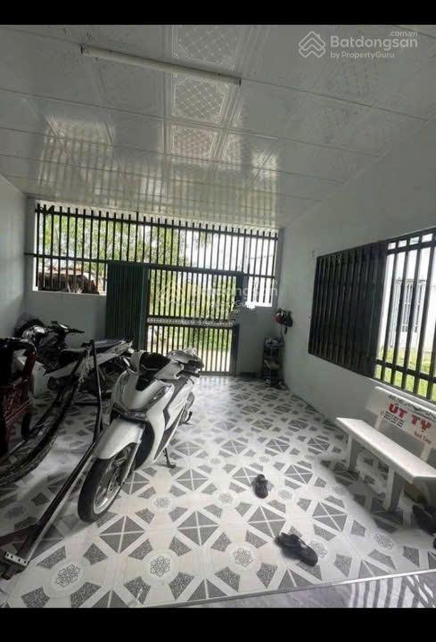 Bán nhà cấp 4 gần bệnh viện xuyên á. dt 104m2, giá 1 tỷ 4, sổ hồng riêng