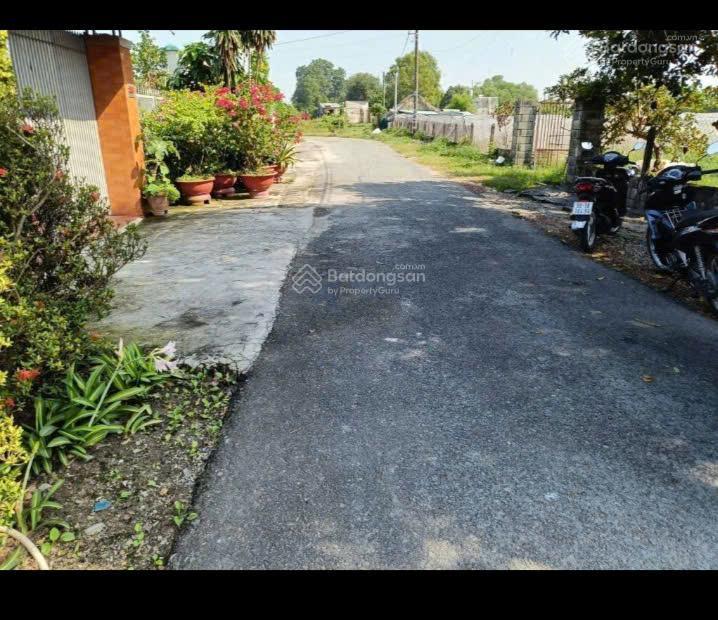 Cần bán siêu phẩm 109m2 nằm ngay 1 sẹc suối lội , tân thông hội, củ chi . giá 1 tỷ 6, sổ hồng riêng