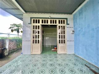 Nhà cấp 4 giá siêu rẻ chỉ 550tr gần chợ suối sâu, trảng bàng . dt 121m2, sổ hồng riêng