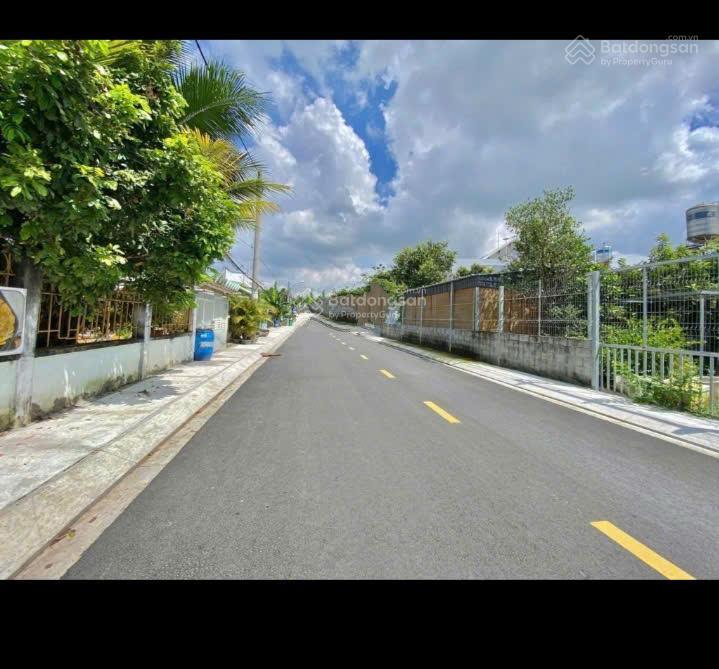 Bán lô đất gần khu công nghiệp tân phú trung, củ chi chỉ với 1 tỷ 250tr . dt 100m2, sổ hồng riêng
