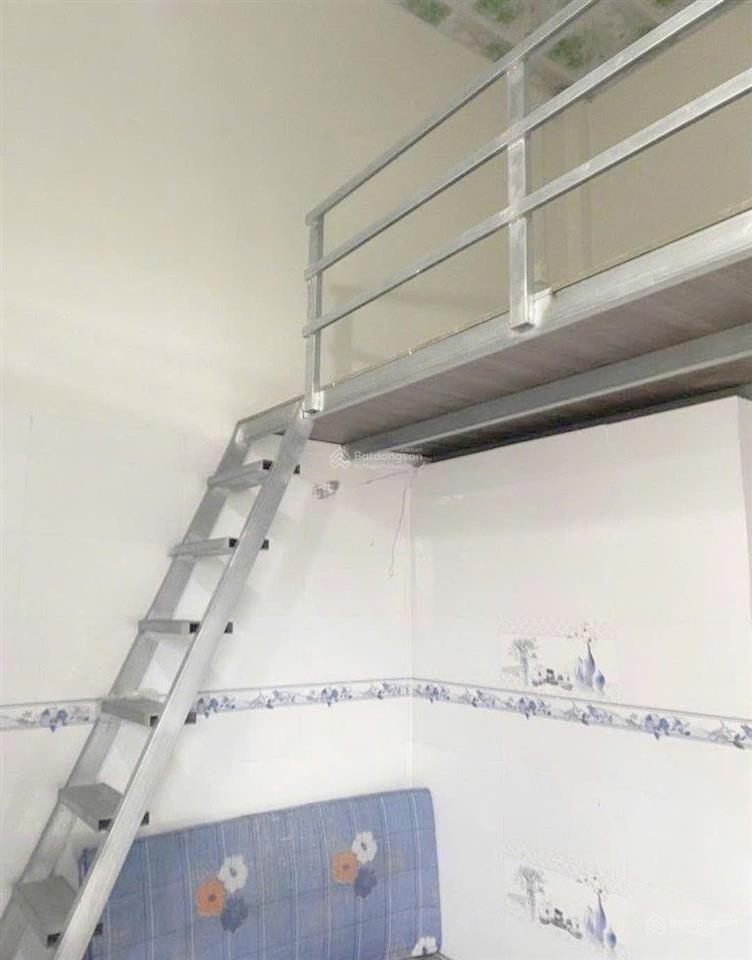 Bán dãy trọ 5 phòng gần khu công nghiệp thành thành công. giá 850tr, sổ hồng riêng