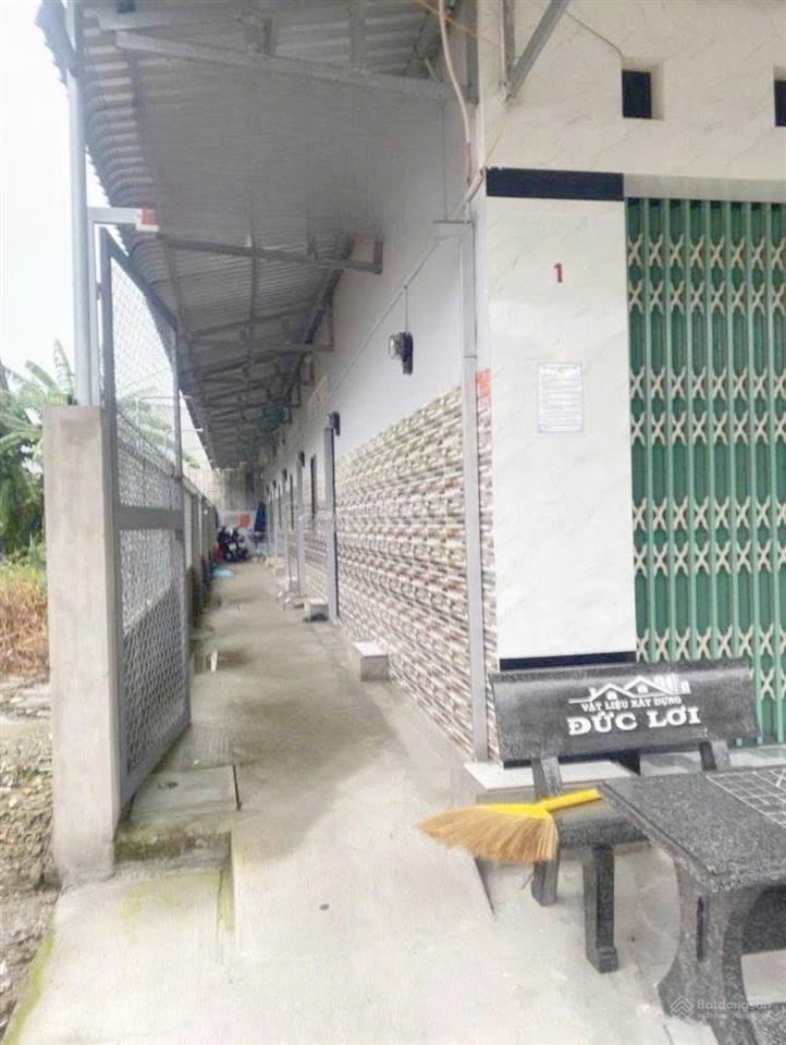 Bán dãy trọ 5 phòng gần khu công nghiệp thành thành công. giá 850tr, sổ hồng riêng