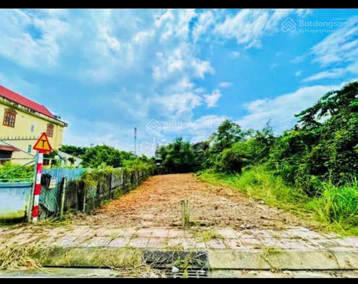 Bán gấp lô đất 97m² (đất thổ cư) trung tâm thị trấn củ chi, sổ hồng riêng. giá 1 tỷ 4, đường 5m