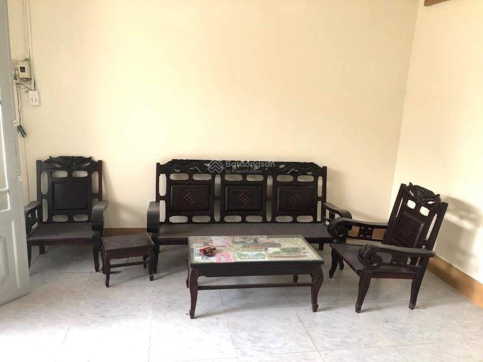 Nhà cấp 4 gần bến xe củ chi. dt 100m2, sổ hồng riêng