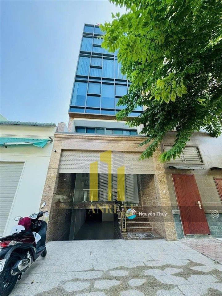 Cho thuê tòa văn phòng hầm 4 lầu trống suốt  thang máy giá 55 triệu