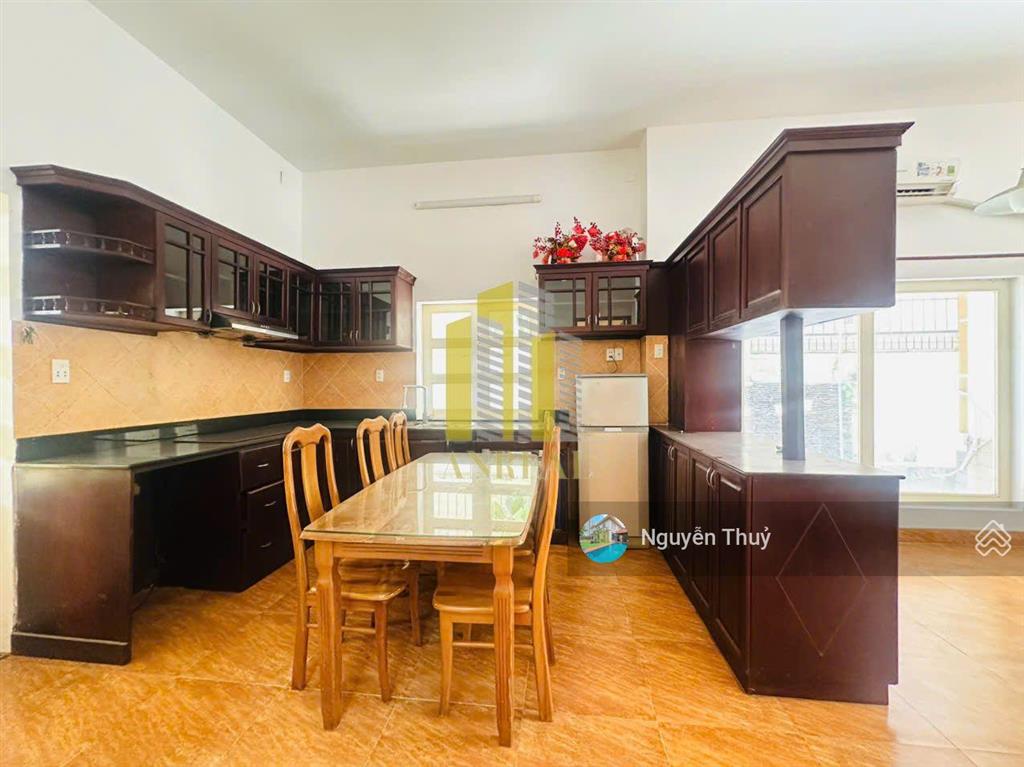 Cho thuê villa đường lương định của 7x20m. giá 35 triệu