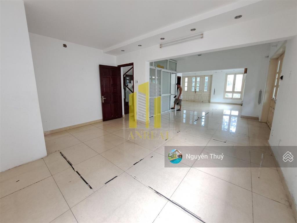 Biệt thự góc ven sông giá 80 triệu  cho thuê lâu dài mở nhà hàng cafe