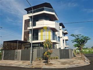 Villa văn phòng sàn trống mới xây giá 55 triệu  có thang máy