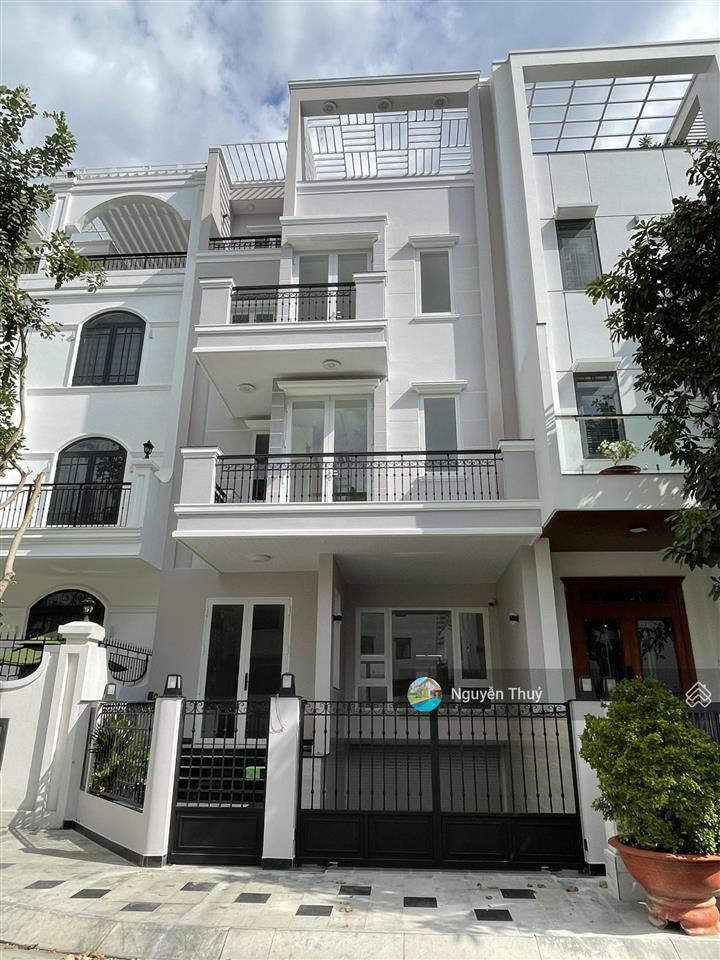 Villa mystery sàn trống 480m2 hầm 3 lầu  thang máy giá 65 triệu