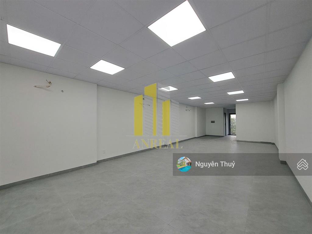 Nhà sàn trống 4 lầu  thang máy cho thuê giá 60 triệu
