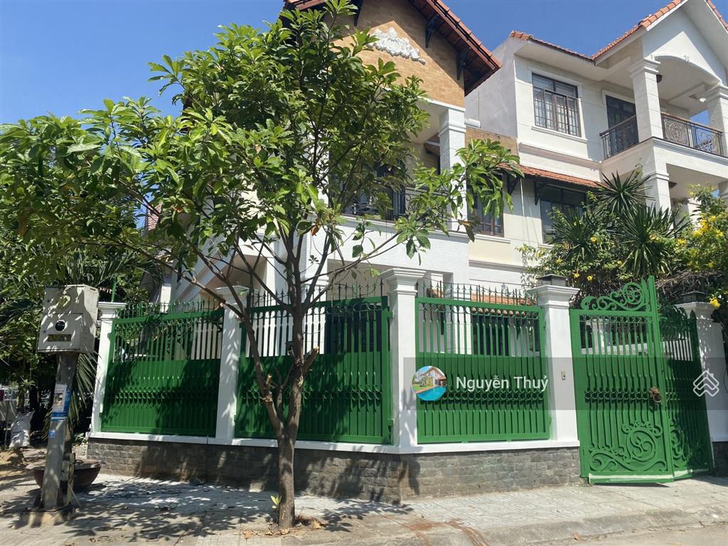 Biệt thự căn góc 2 lầu gần song hành giá 40 triệu