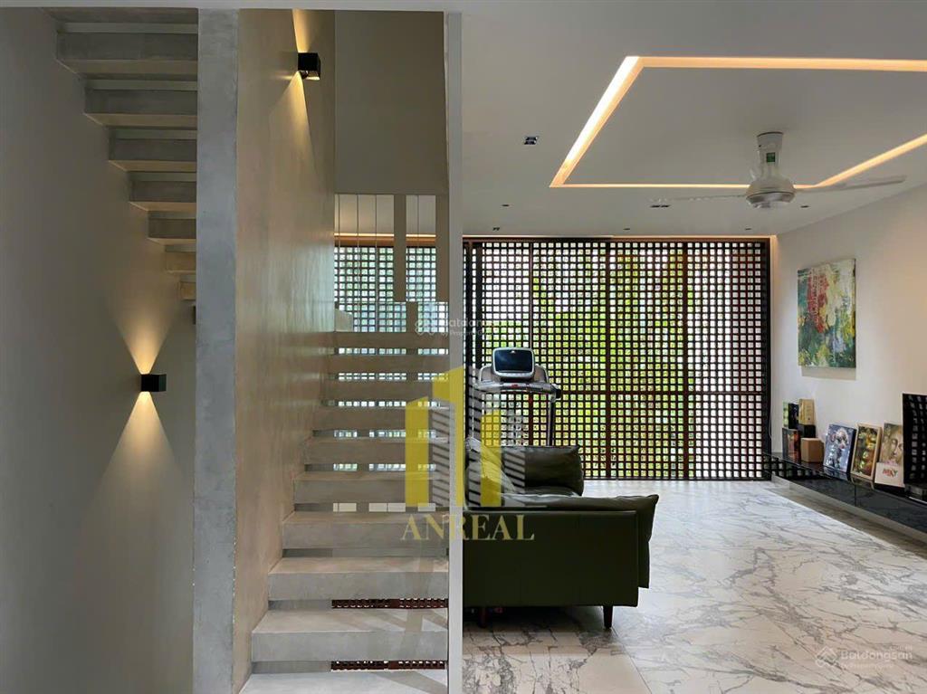 Nhà phố hiện đại có sẵn nội thất đường trần não giá 59 triệu