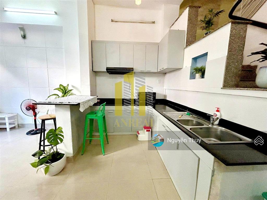 Nhà khu thảo điền 2 lầu 2 phòng giá 23 triệu