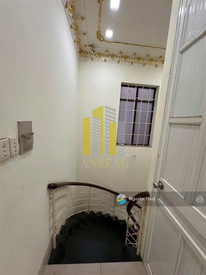 Cho thuê villa 7 phòng 10wc  phường bình trưng giá 80 triệu